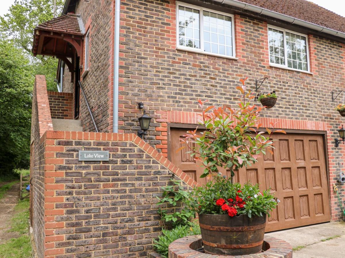 Miswells Cottages - Lake View Turners Hill Екстер'єр фото