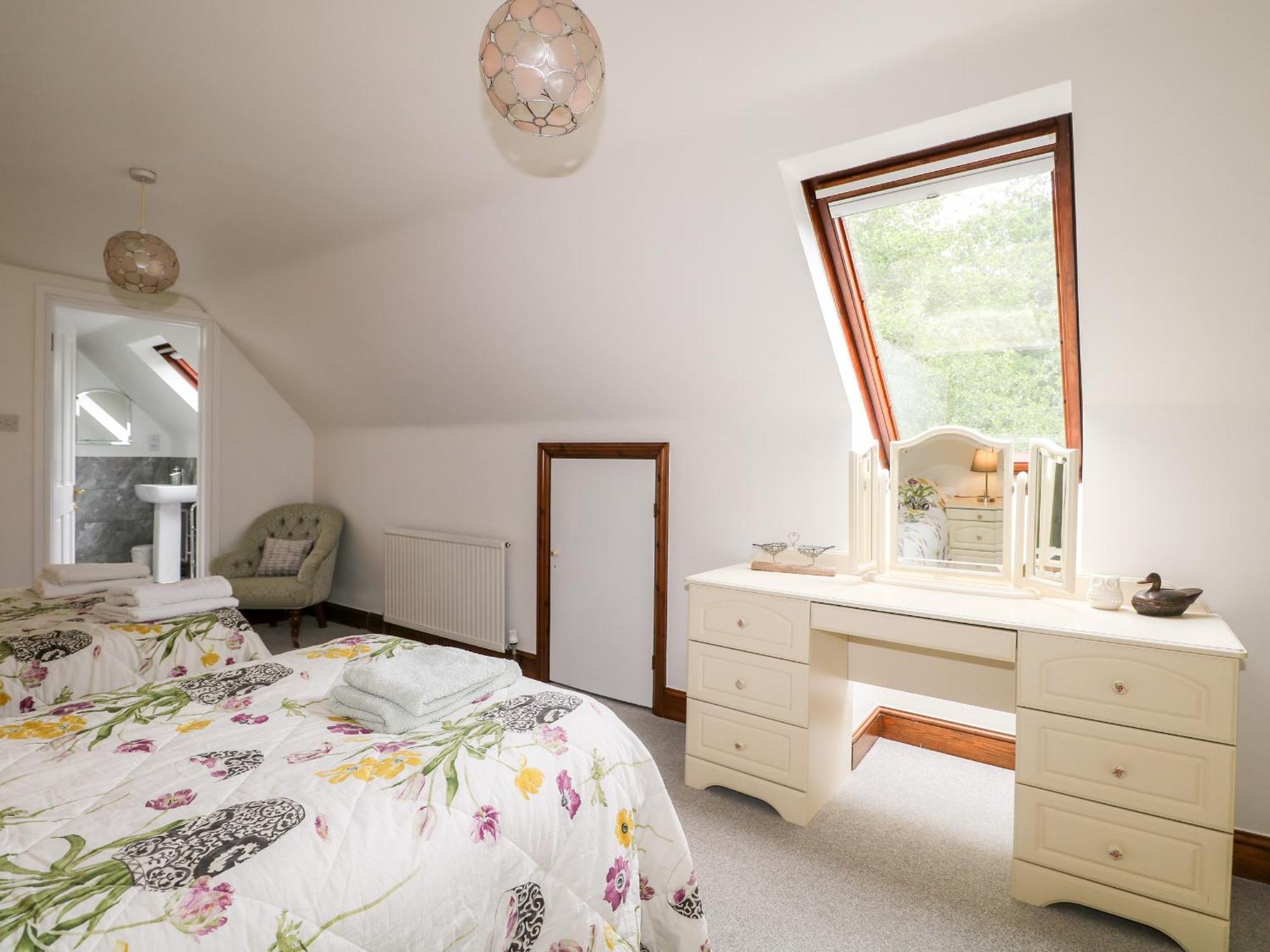 Miswells Cottages - Lake View Turners Hill Екстер'єр фото