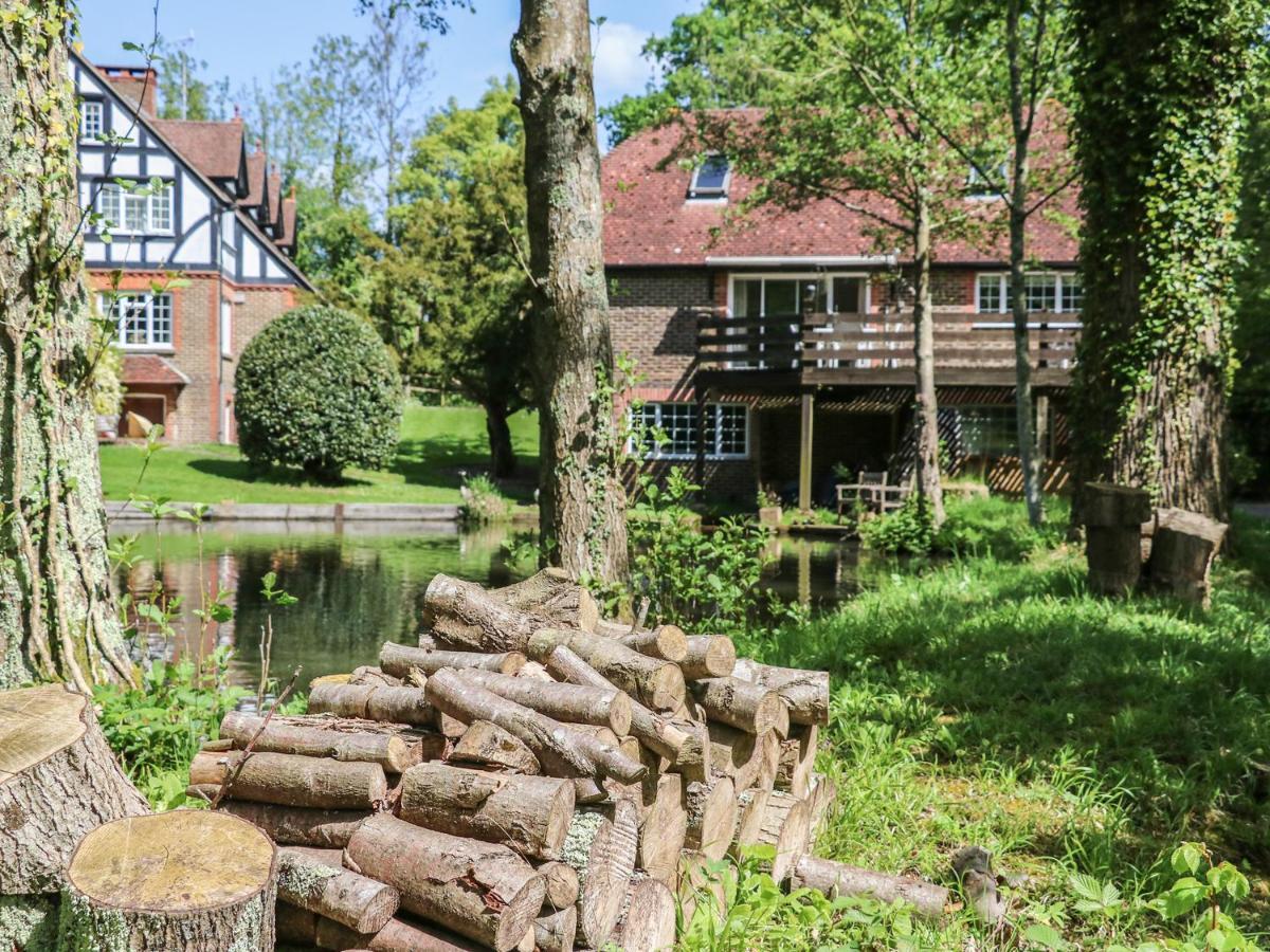 Miswells Cottages - Lake View Turners Hill Екстер'єр фото